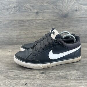 Nike Women's Capri III Casual shoe Size 5 Black White 579619 Leather